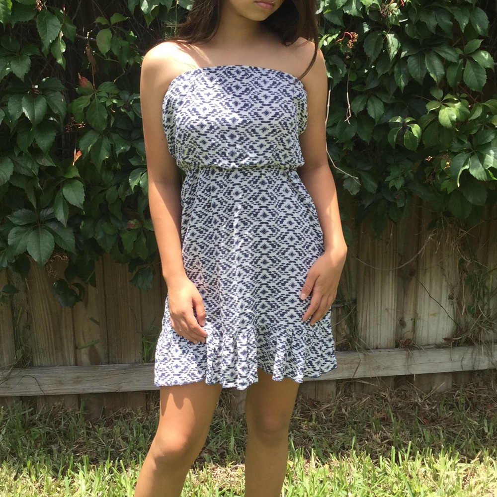 STRAPLESS MINI SUMMER DRESS ☀️